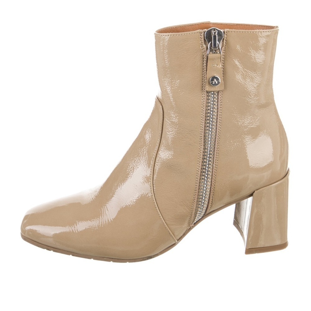 Women’s AQUATALIA Made in Italy patent leather tan heeled booties- Size 8.5